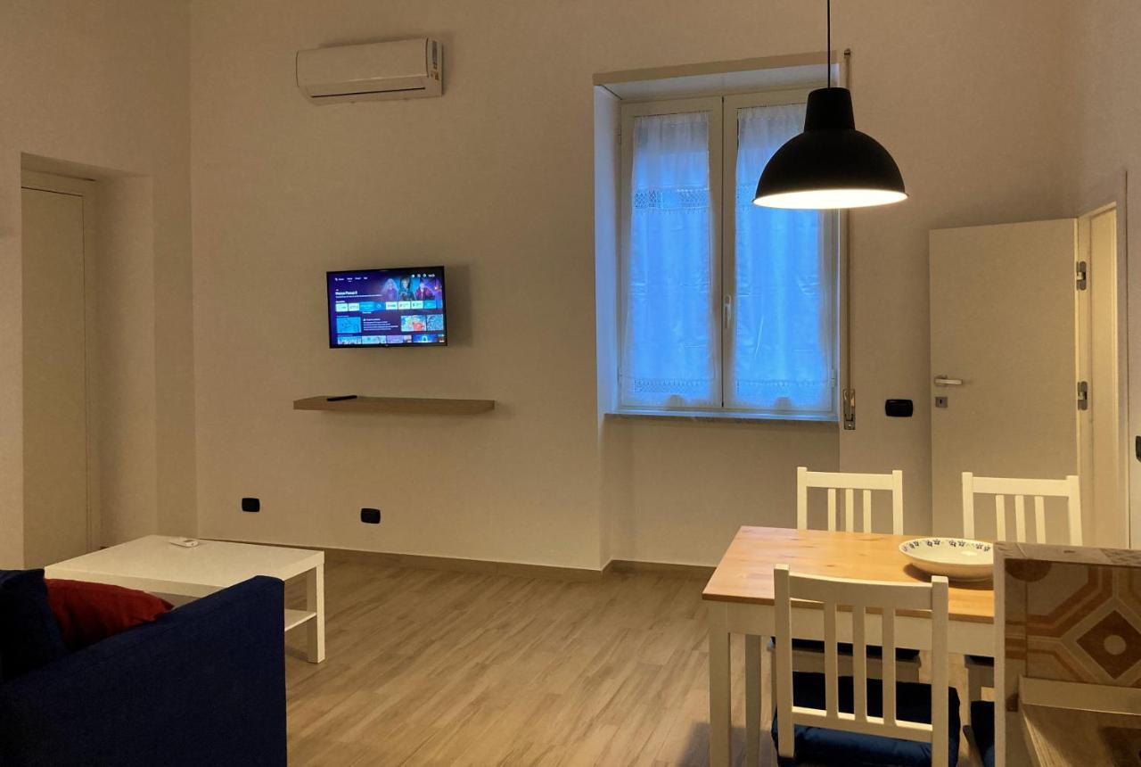 La Casa Blu Nel Cuore Storico Di Napoli Екстериор снимка