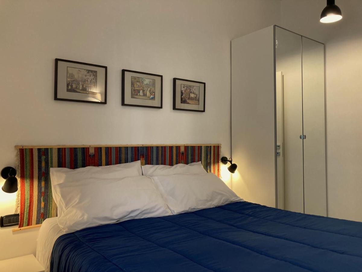 La Casa Blu Nel Cuore Storico Di Napoli Екстериор снимка